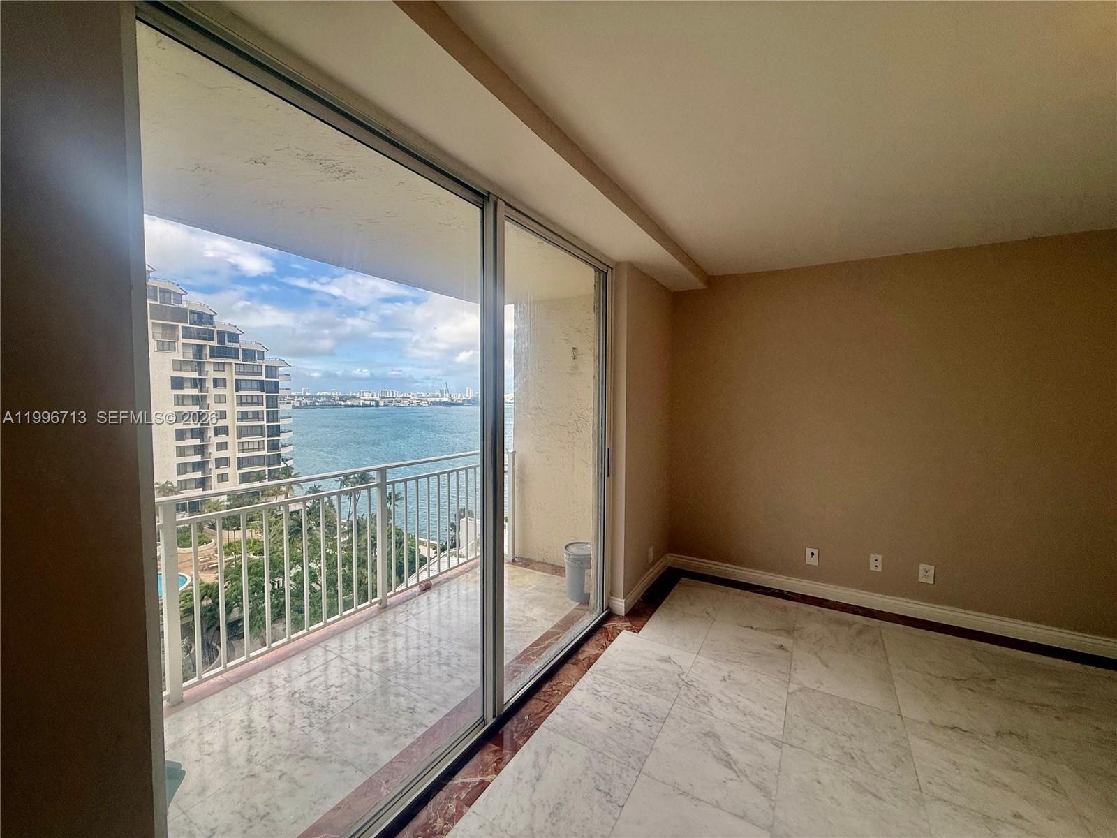 770 Claughton Island Dr #1105, Miami FL 33131