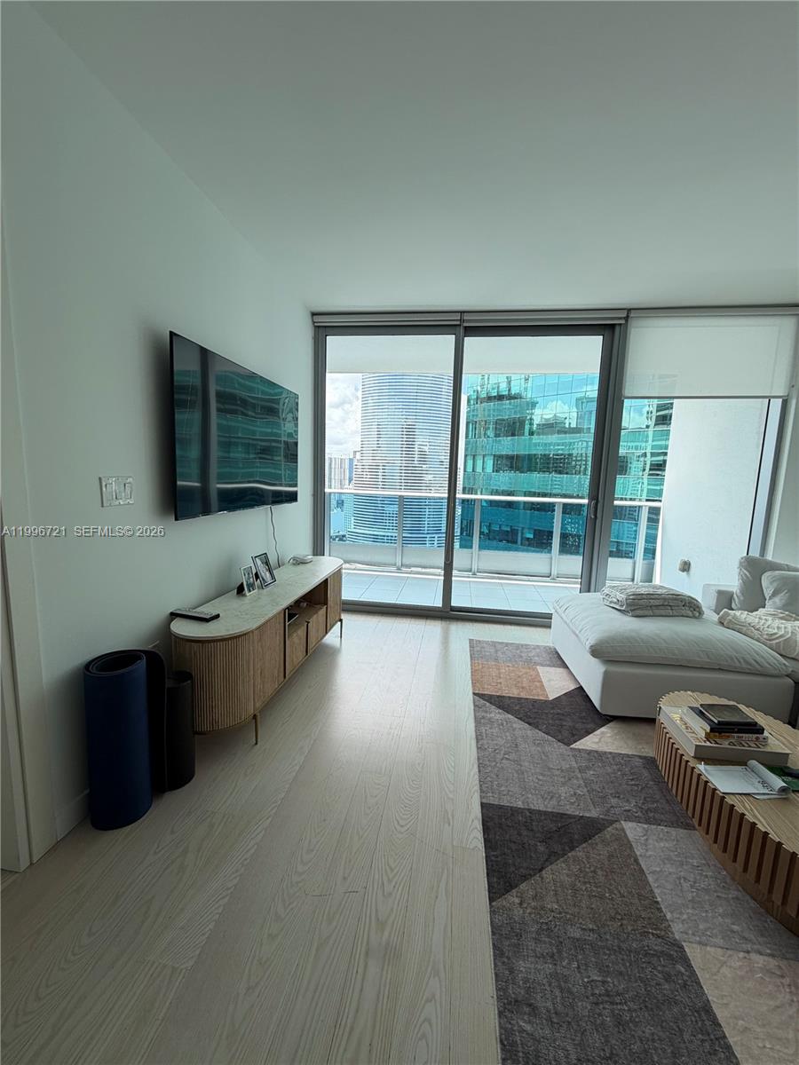 200 Biscayne Boulevard Way #3709, Miami FL 33131