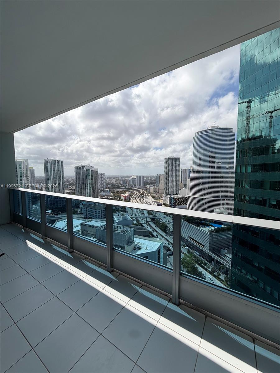 200 Biscayne Boulevard Way #3709, Miami FL 33131