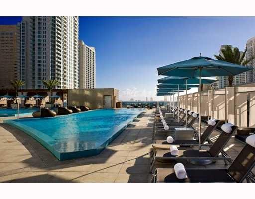 200 Biscayne Boulevard Way #3709, Miami FL 33131
