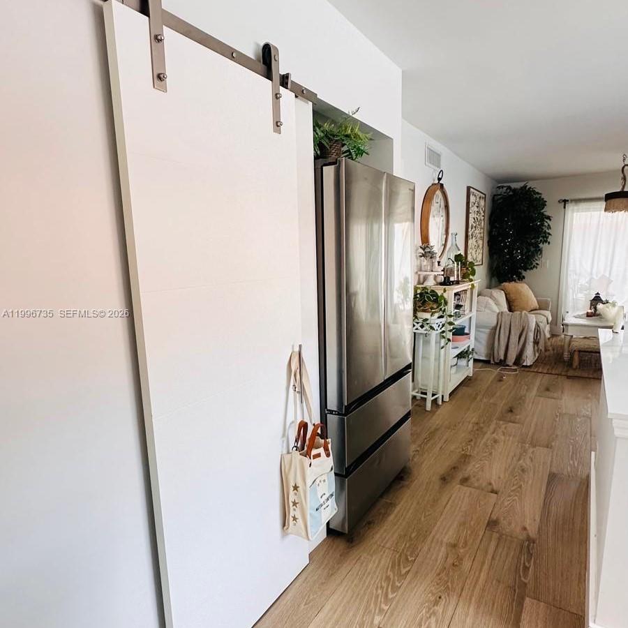 223 Lakeview Dr #204, Weston FL 33326