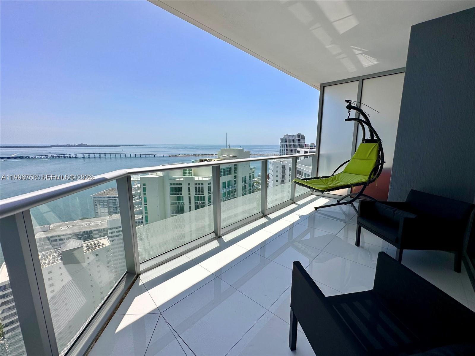 1300 Brickell Bay Dr #3206, Miami FL 33131