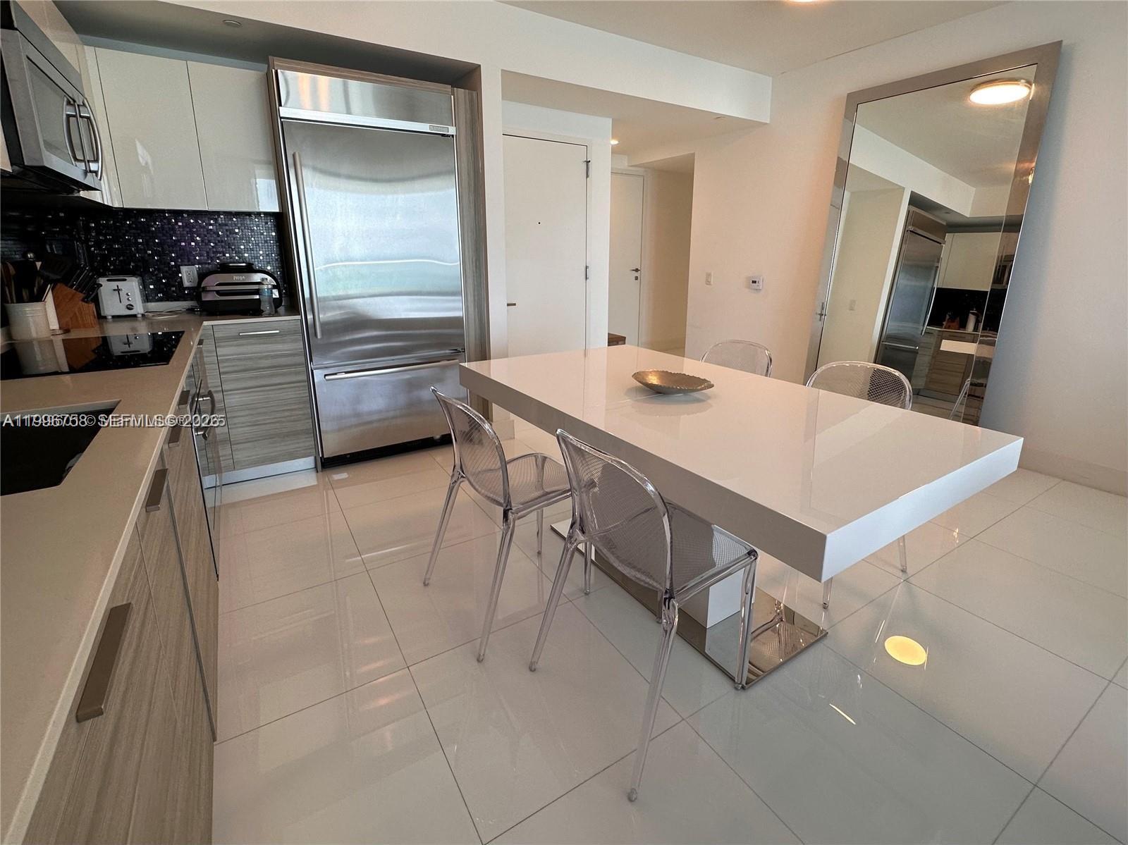 1300 Brickell Bay Dr #3206, Miami FL 33131