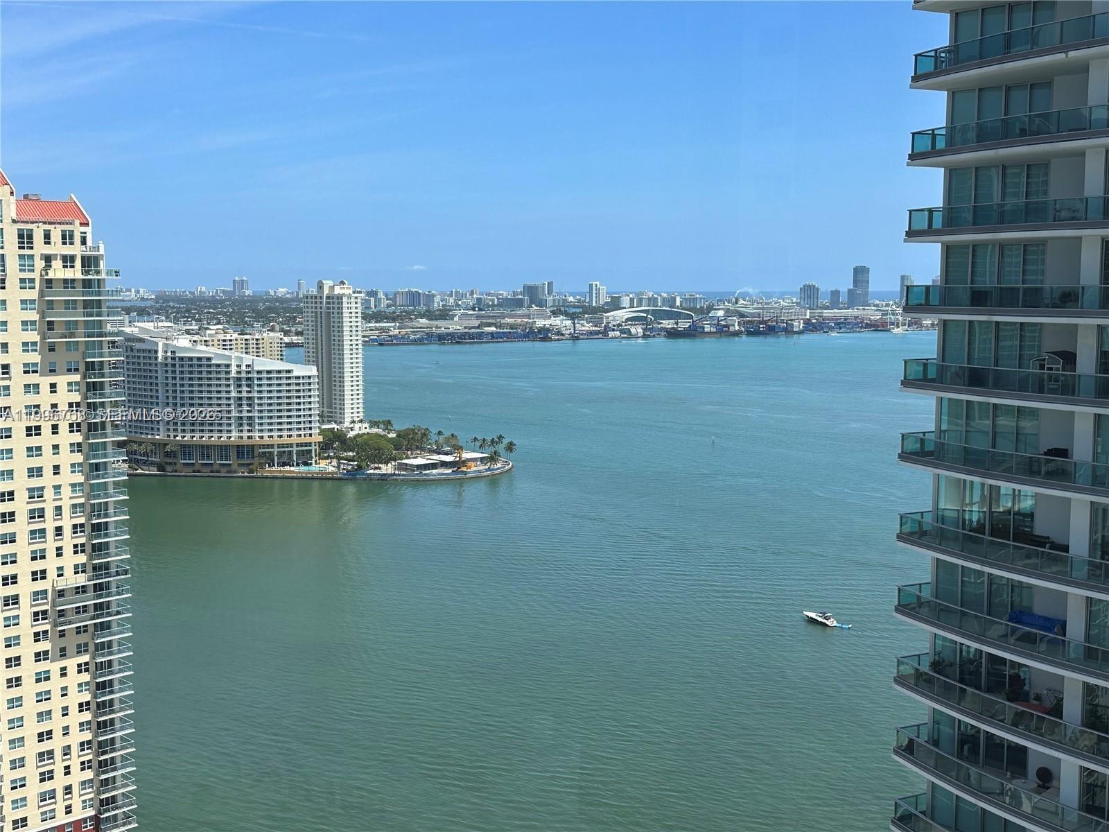 1300 Brickell Bay Dr #3206, Miami FL 33131