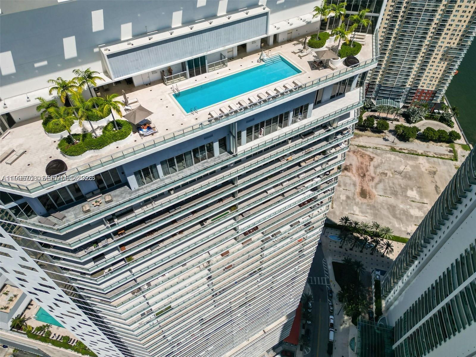 1300 Brickell Bay Dr #3206, Miami FL 33131
