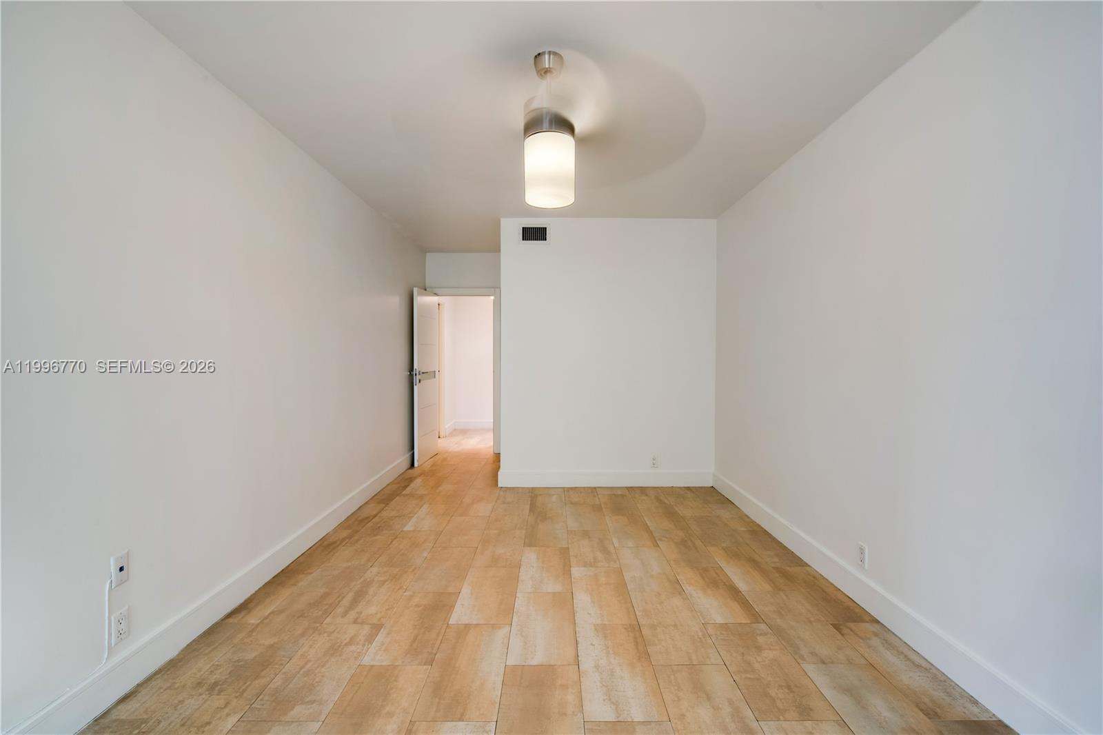 181 Crandon Blvd #104, Key Biscayne FL 33149