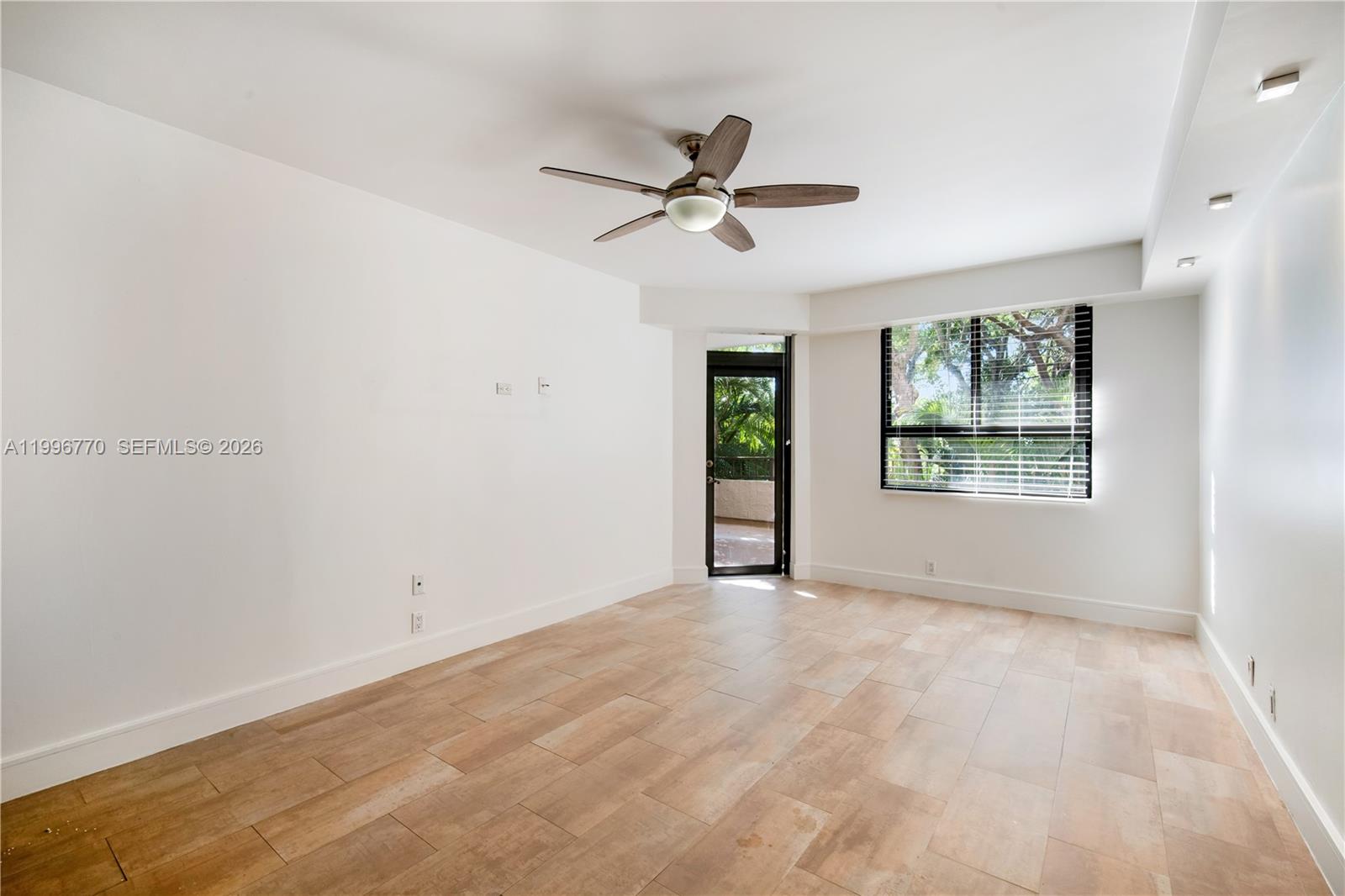 181 Crandon Blvd #104, Key Biscayne FL 33149