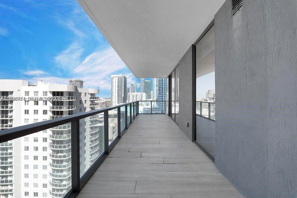 788 NE 23rd St #1402, Miami FL 33137
