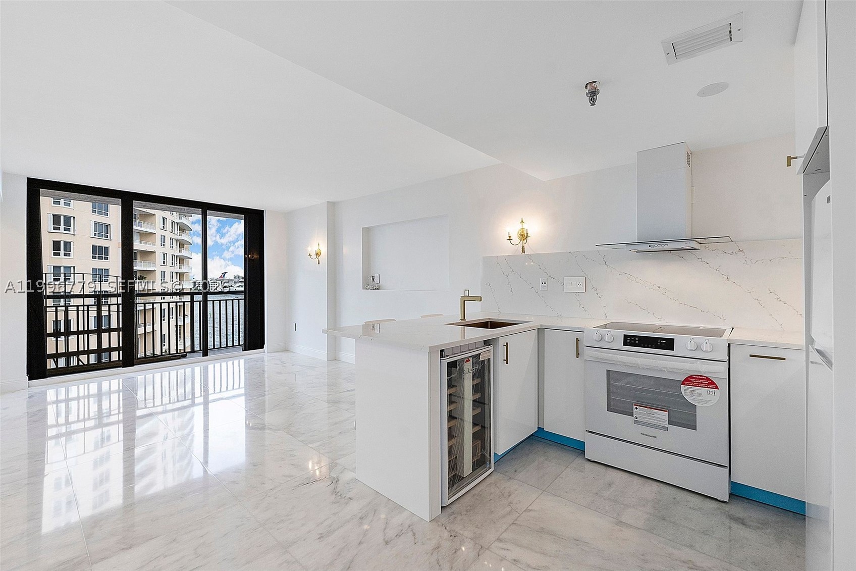 540 Brickell Key Dr #928, Miami FL 33131