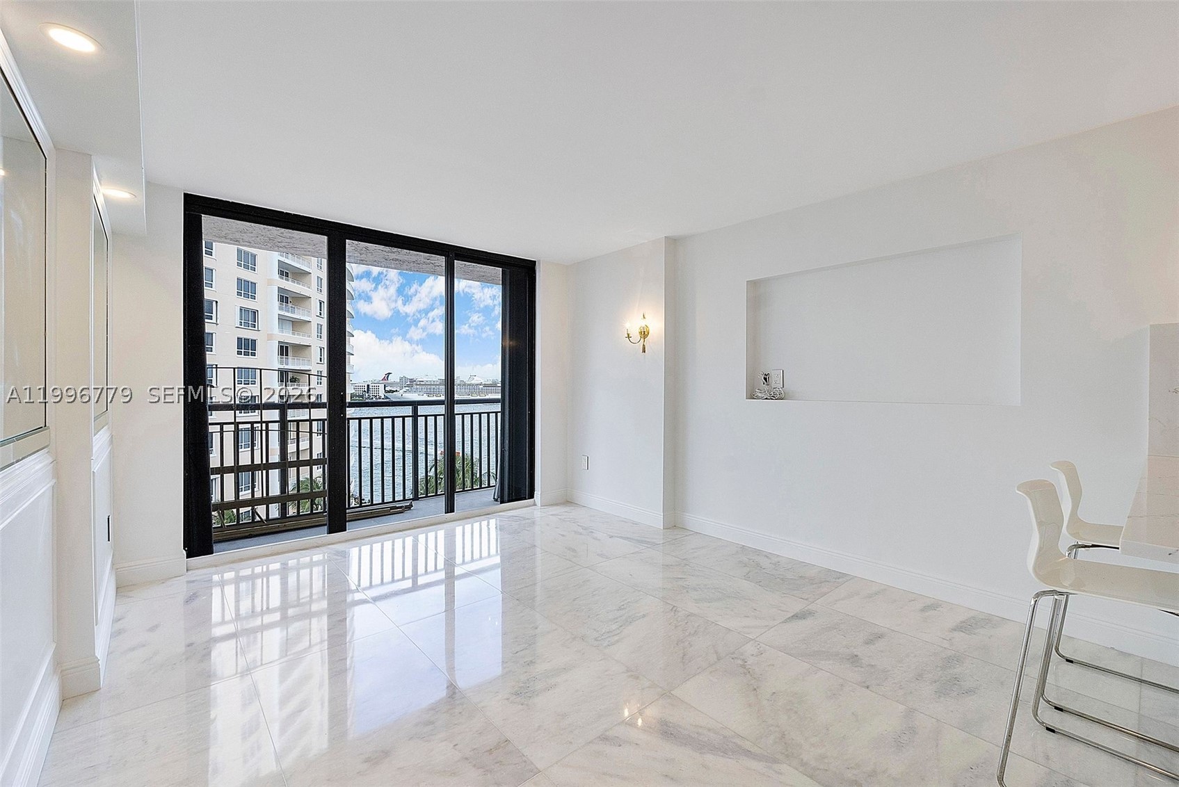 540 Brickell Key Dr #928, Miami FL 33131
