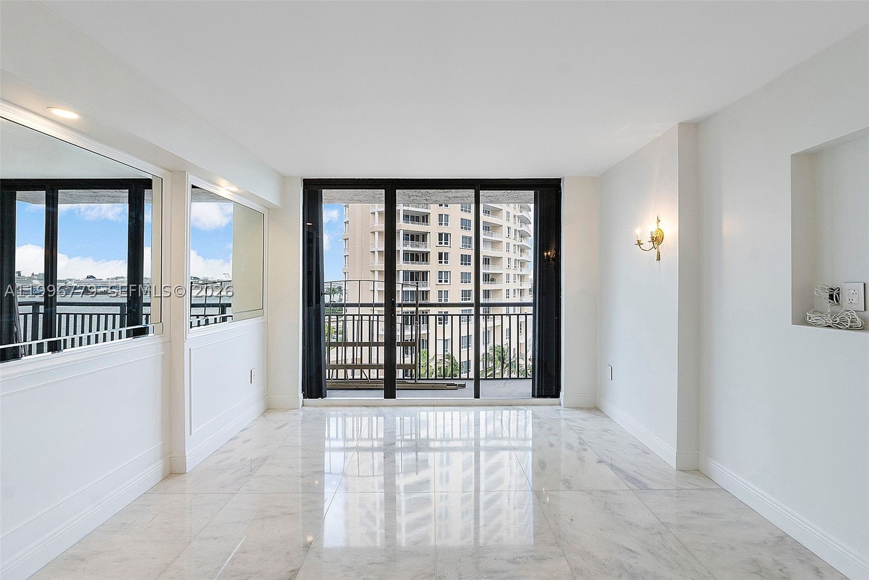 540 Brickell Key Dr #928, Miami FL 33131