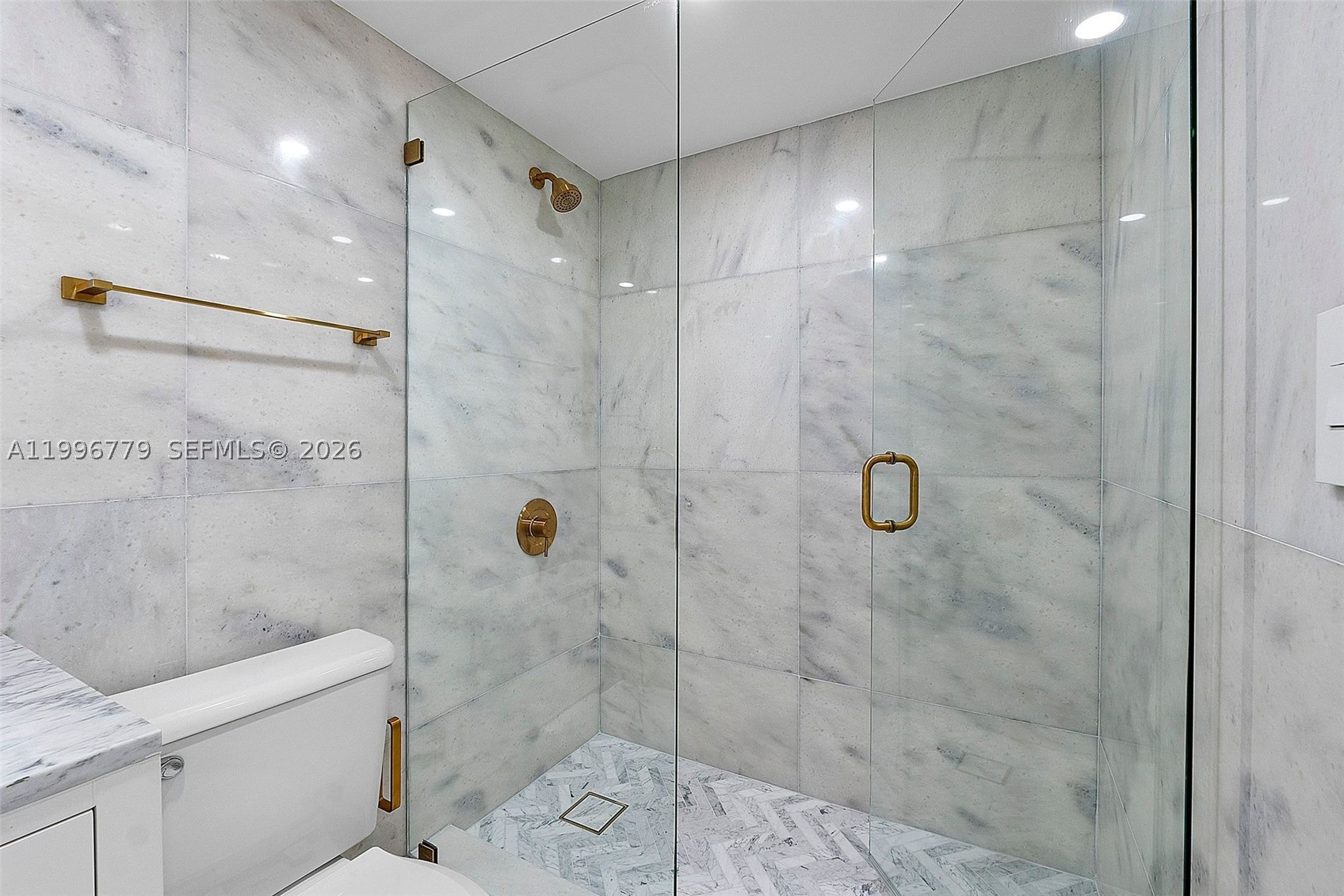 540 Brickell Key Dr #928, Miami FL 33131