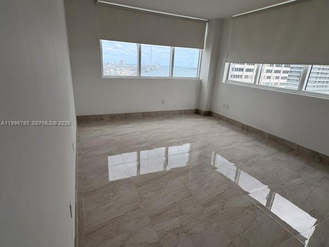 253 NE 2nd St #2309, Miami FL 33132
