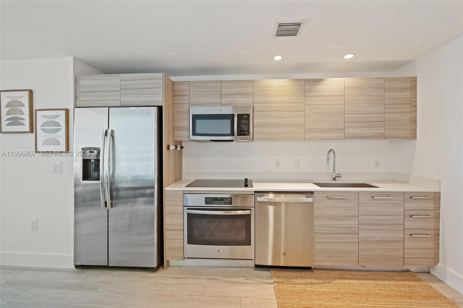 121 NE 34th St #2314, Miami FL 33137