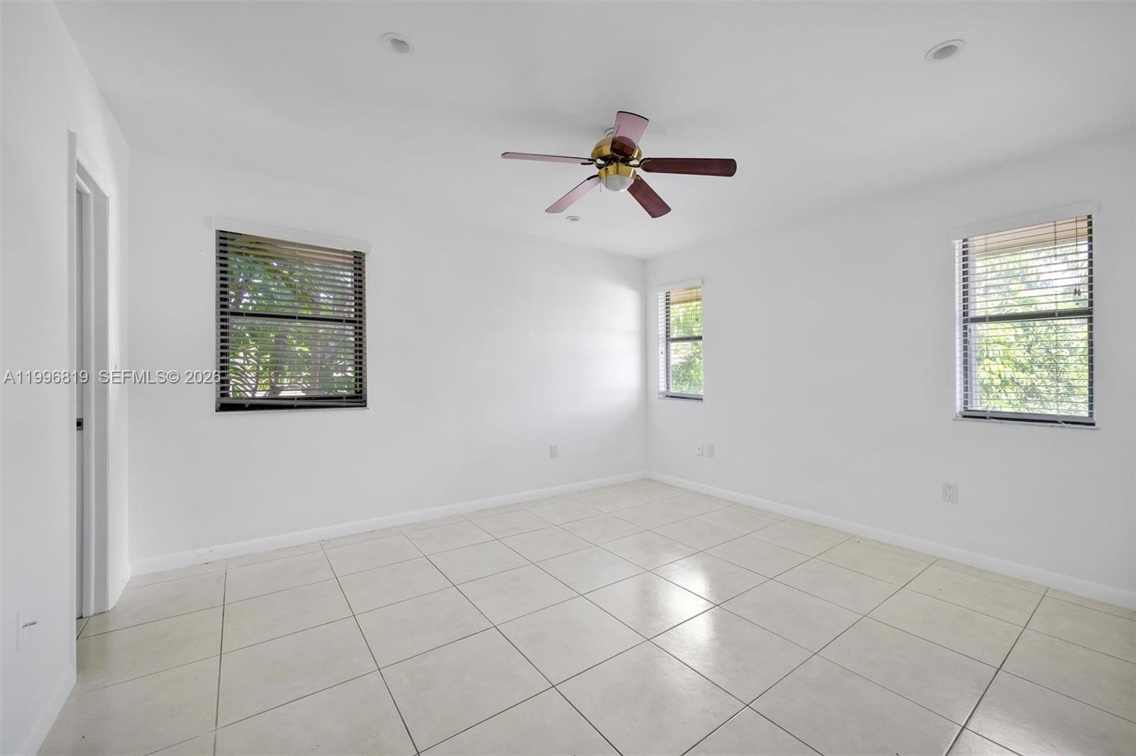 1545 Cantoria Ave, Coral Gables FL 33146