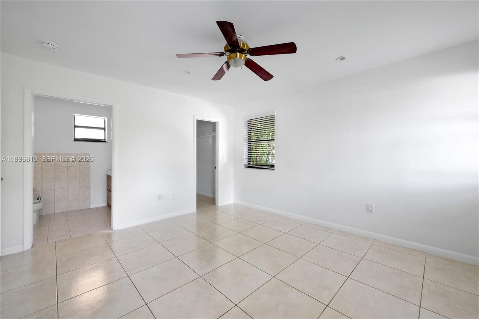1545 Cantoria Ave, Coral Gables FL 33146