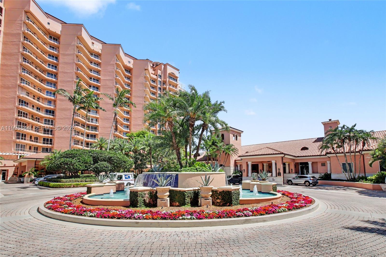 60 Edgewater Dr #3G, Coral Gables FL 33133