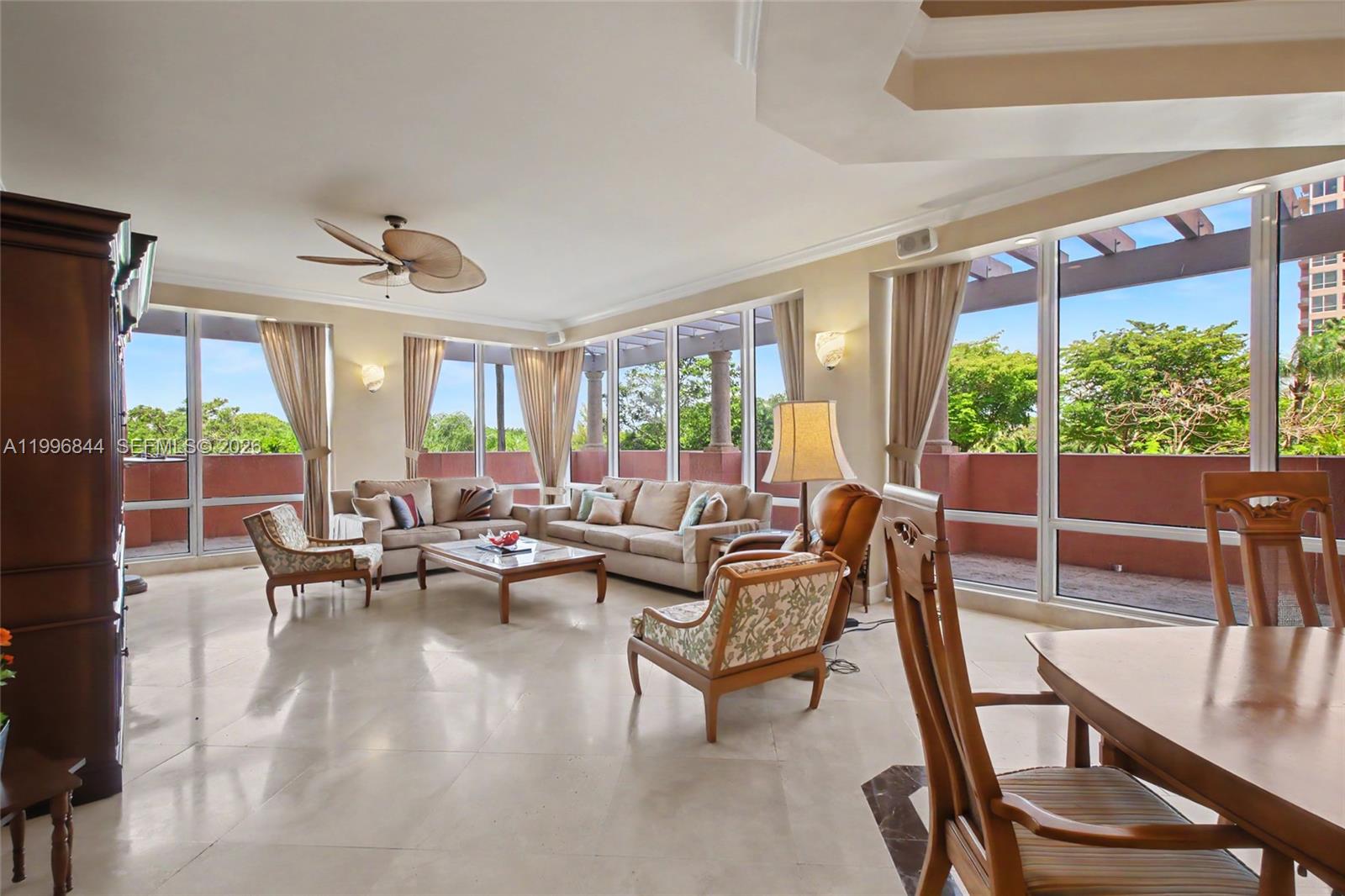 60 Edgewater Dr #3G, Coral Gables FL 33133