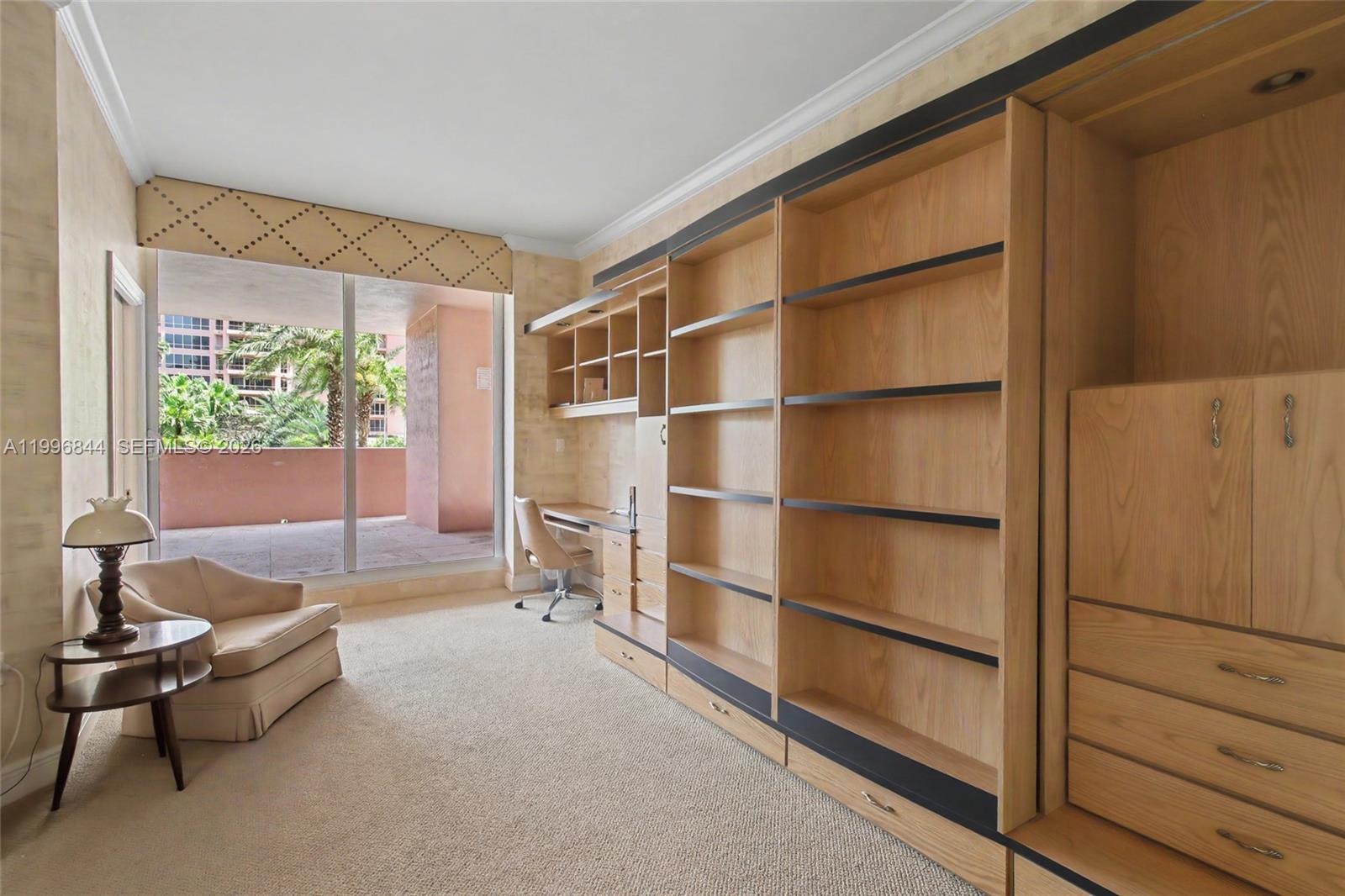 60 Edgewater Dr #3G, Coral Gables FL 33133