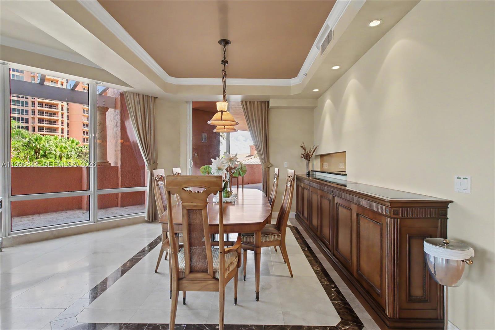 60 Edgewater Dr #3G, Coral Gables FL 33133