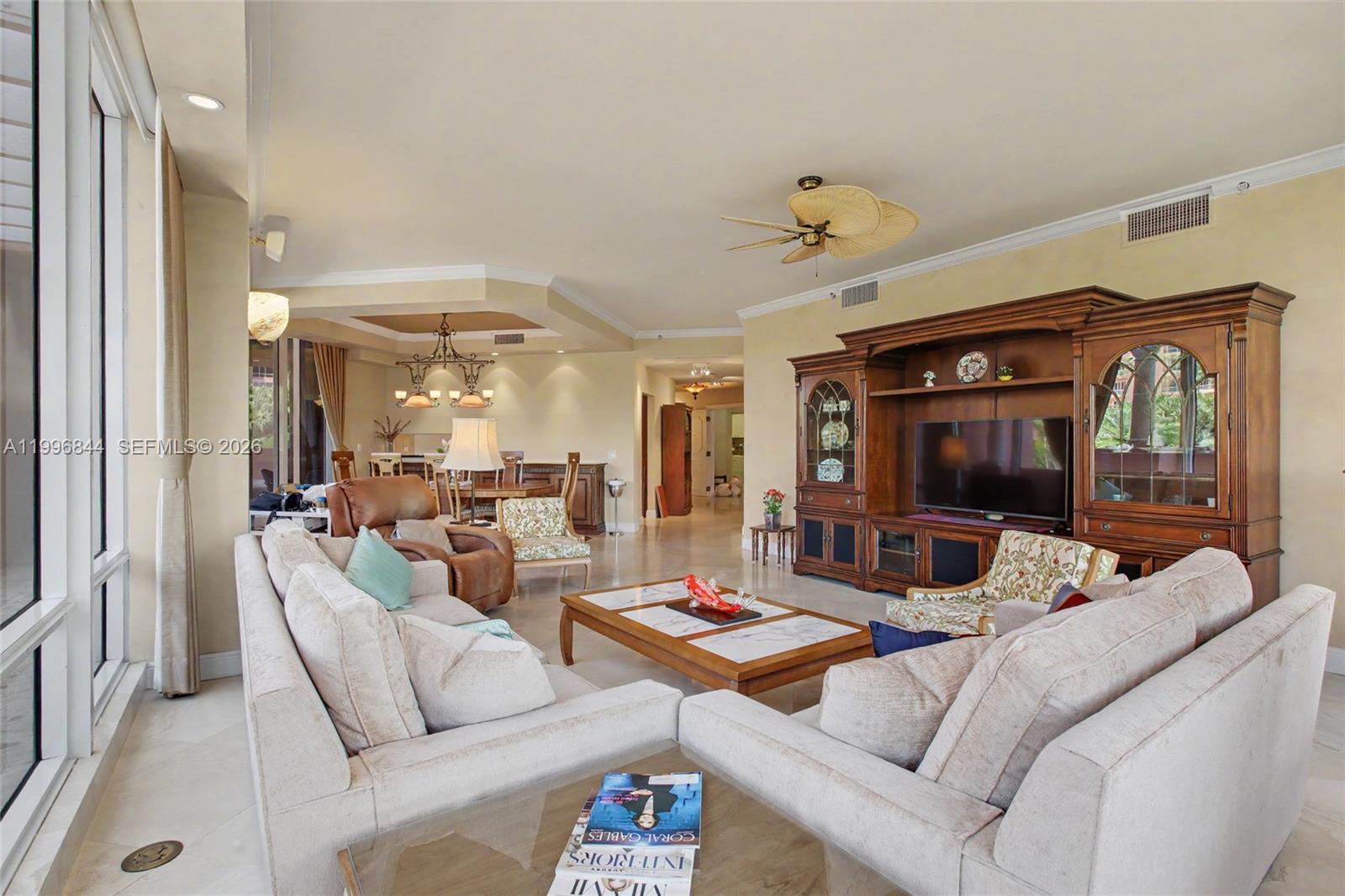 60 Edgewater Dr #3G, Coral Gables FL 33133