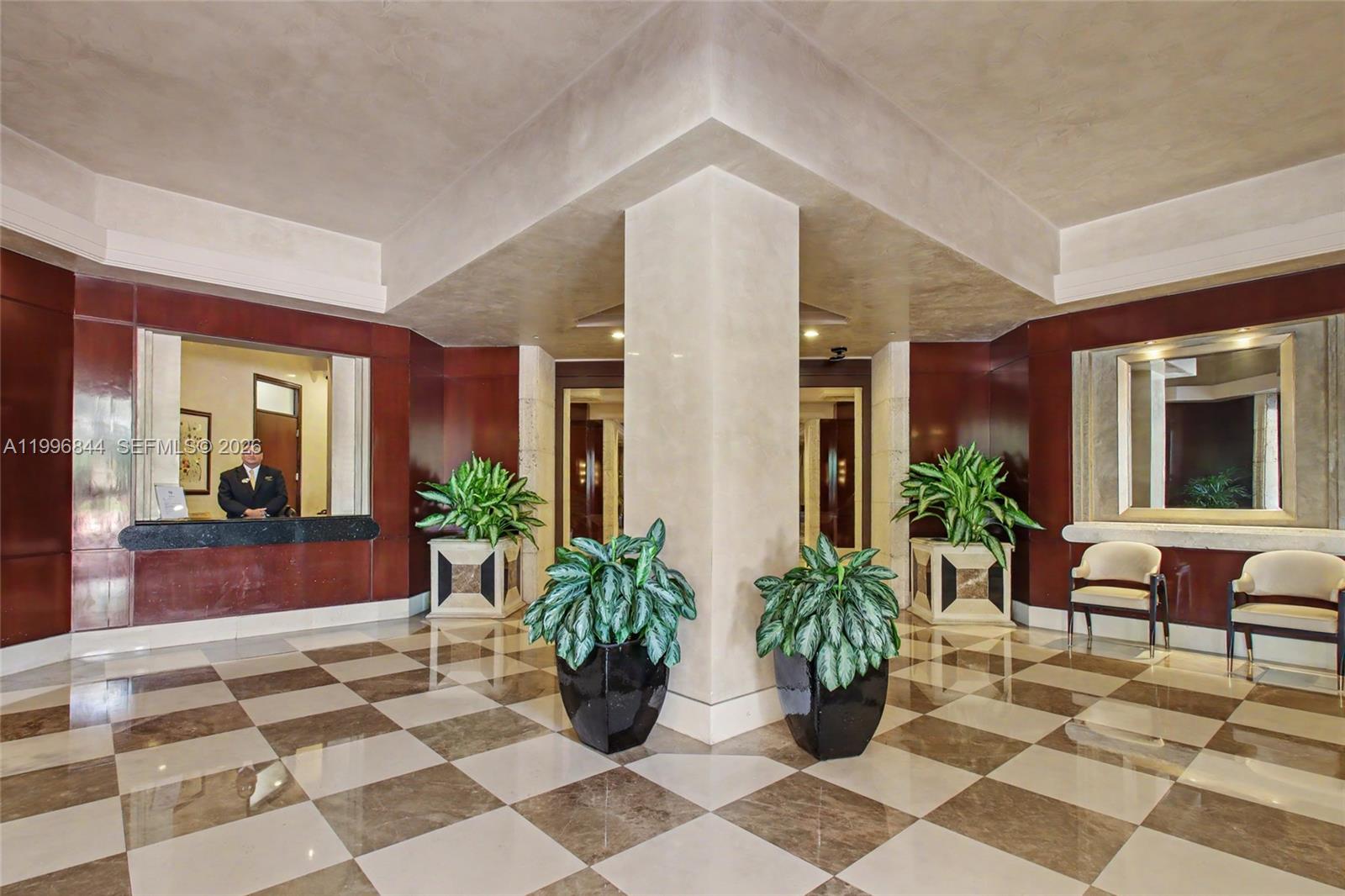 60 Edgewater Dr #3G, Coral Gables FL 33133