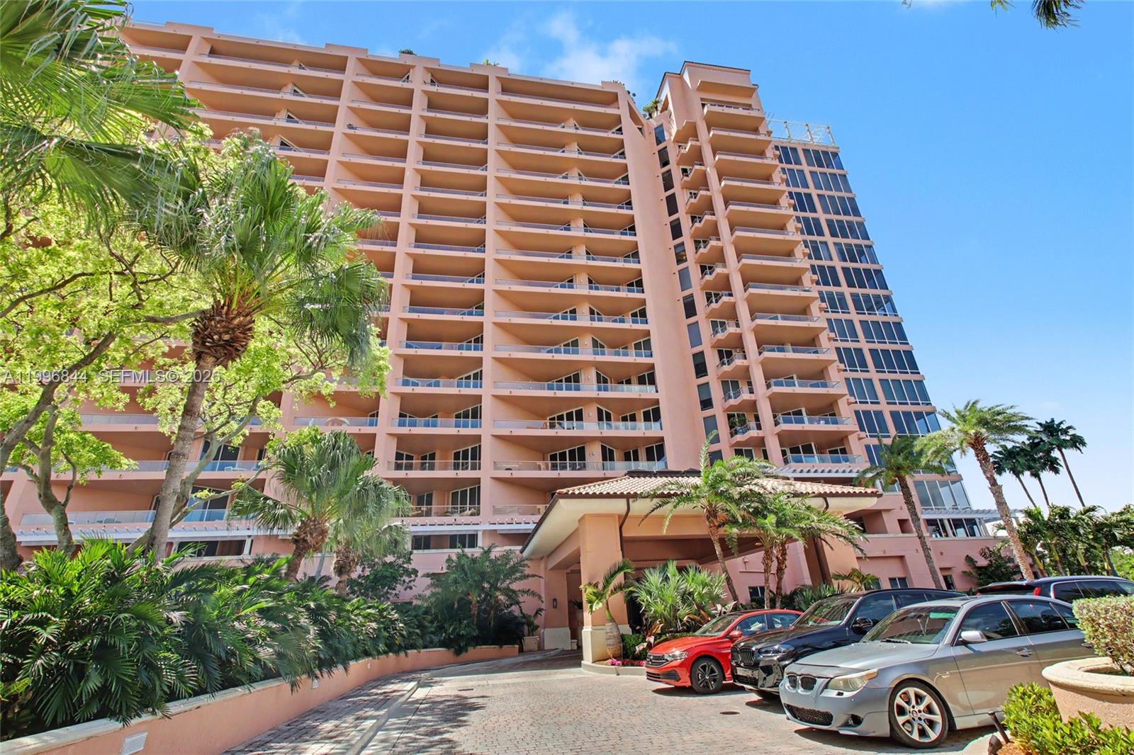60 Edgewater Dr #3G, Coral Gables FL 33133