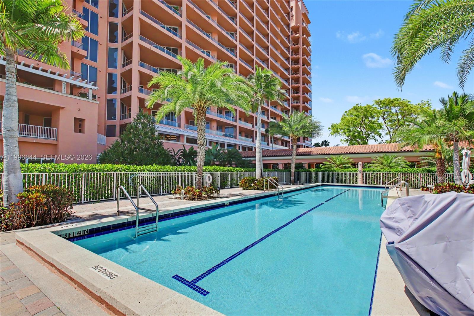 60 Edgewater Dr #3G, Coral Gables FL 33133