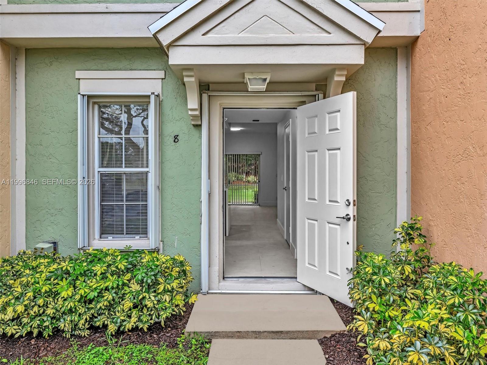 8 Key West Ct #8, Weston FL 33326