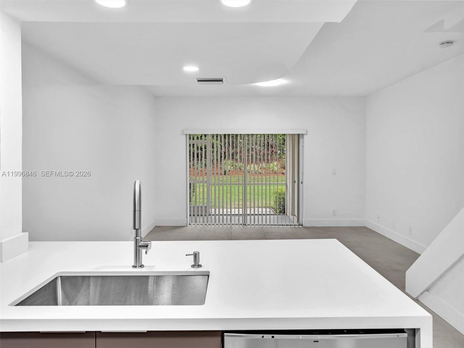 8 Key West Ct #8, Weston FL 33326