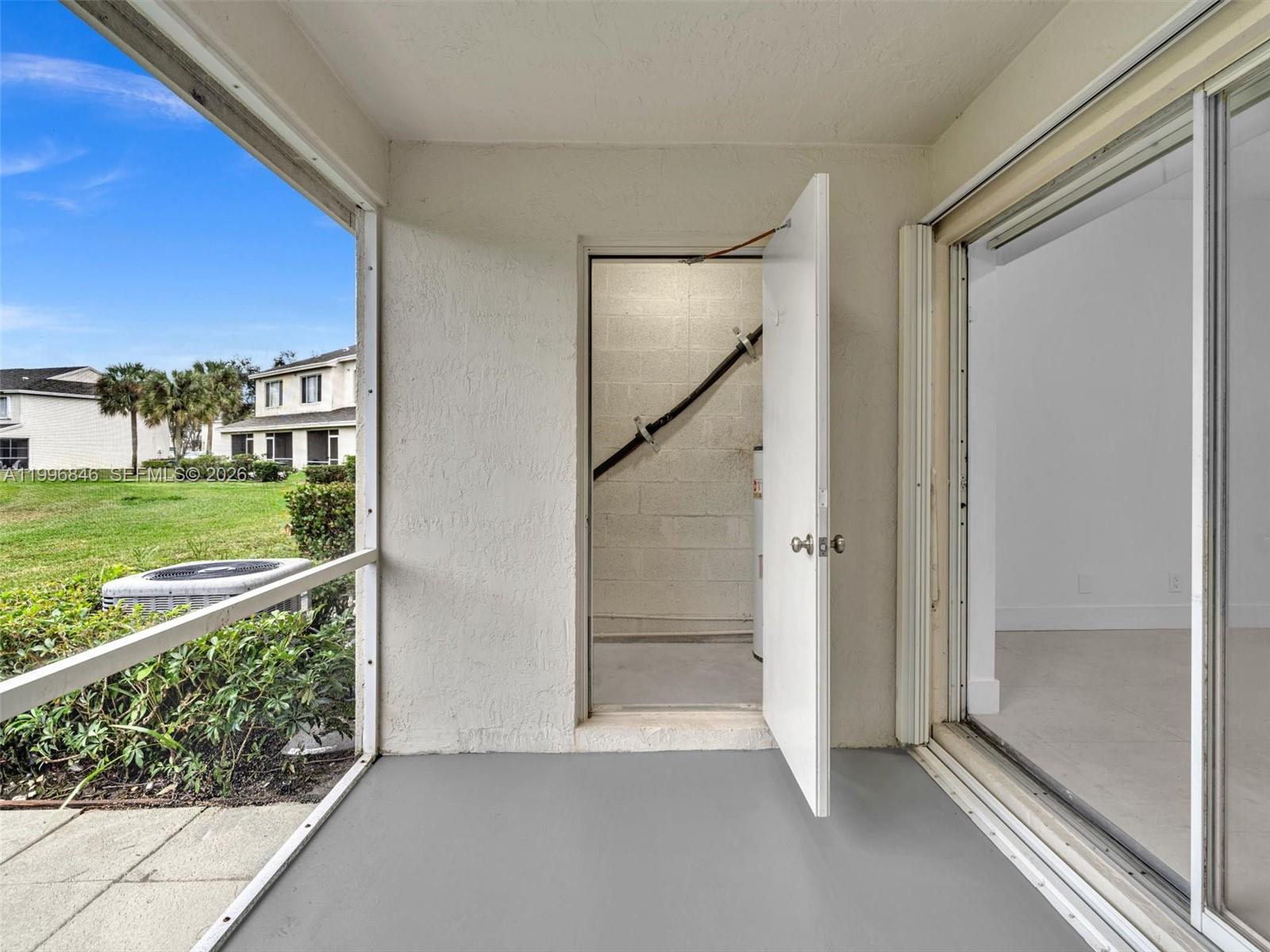 8 Key West Ct #8, Weston FL 33326