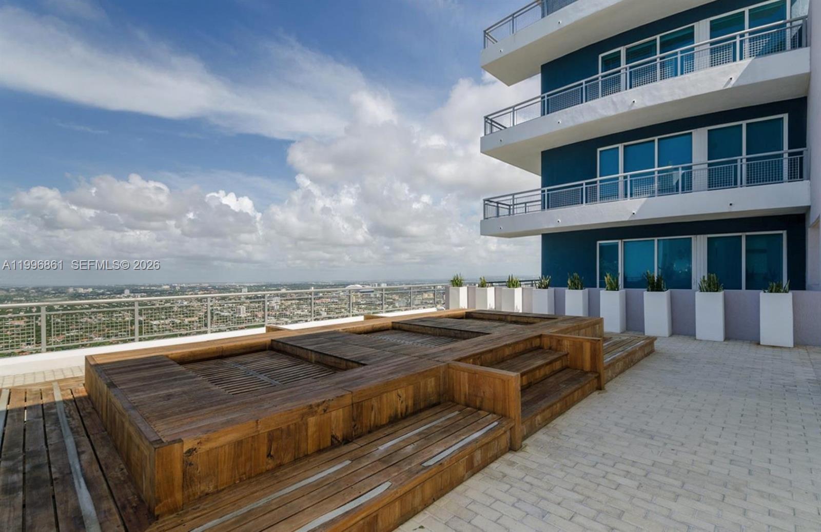 60 SW 13th St #1611, Miami FL 33130
