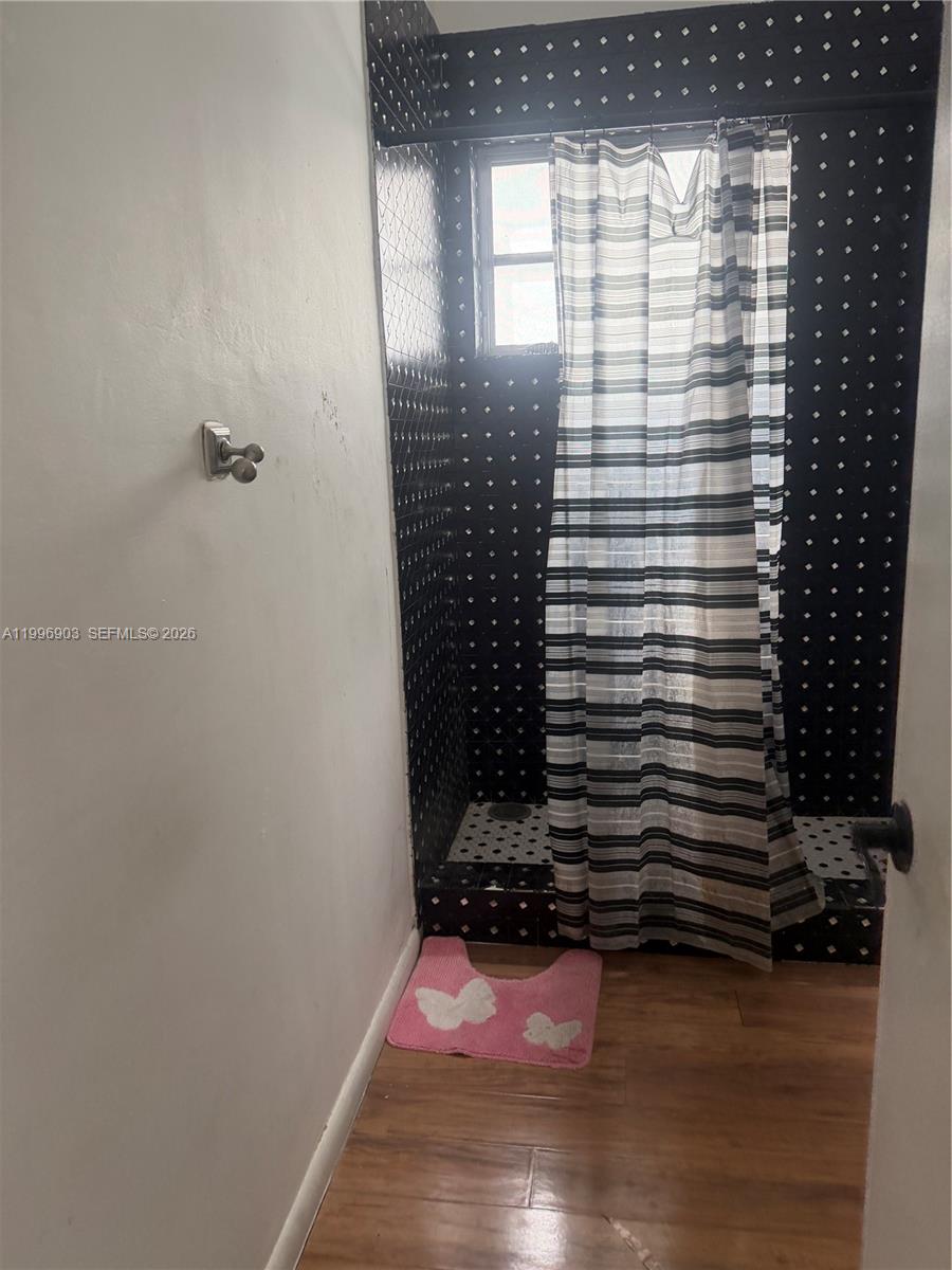 634 SW 10th Ave, Miami FL 33130