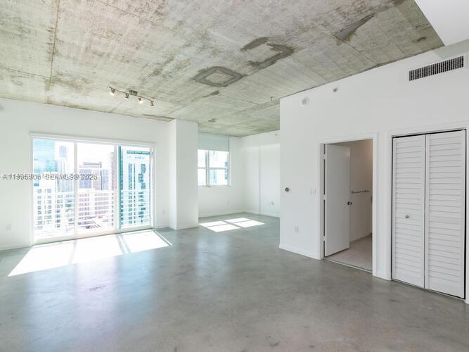133 NE 2nd Ave #3306, Miami FL 33132