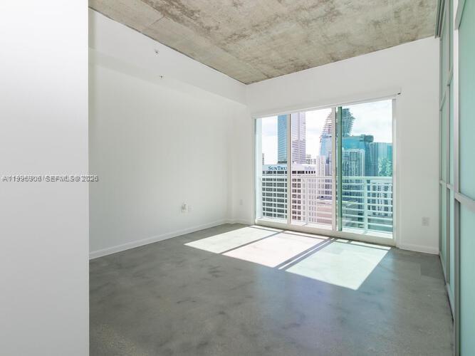 133 NE 2nd Ave #3306, Miami FL 33132