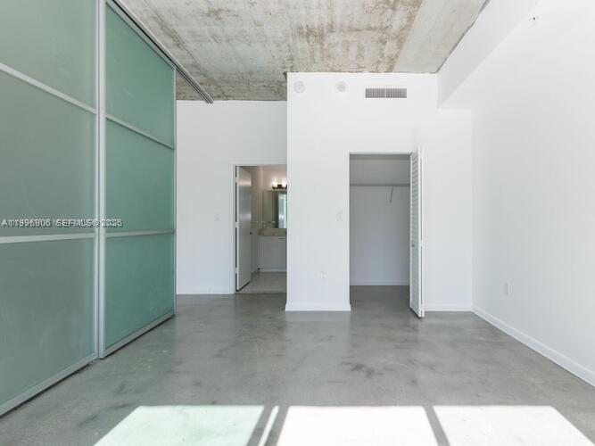 133 NE 2nd Ave #3306, Miami FL 33132