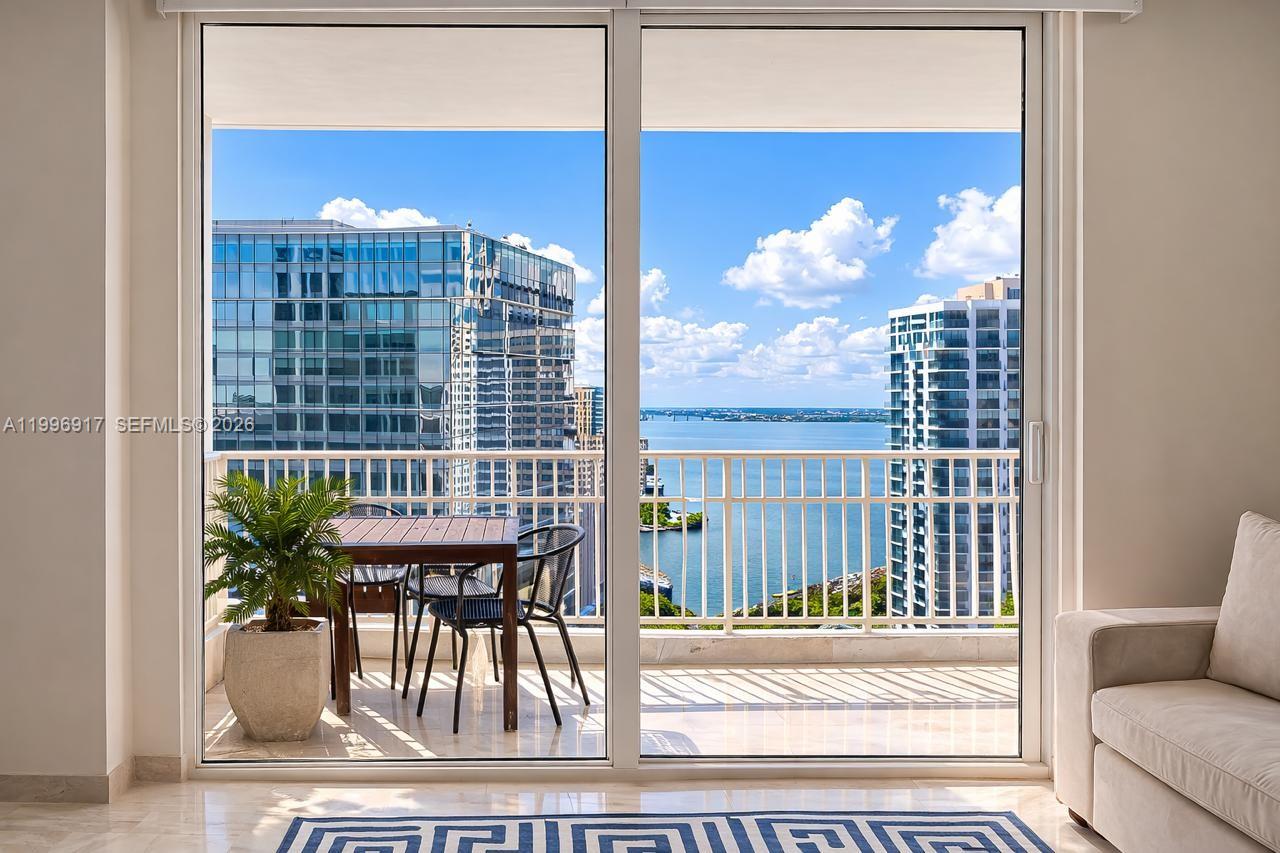 701 Brickell Key Blvd #1611, Miami FL 33131