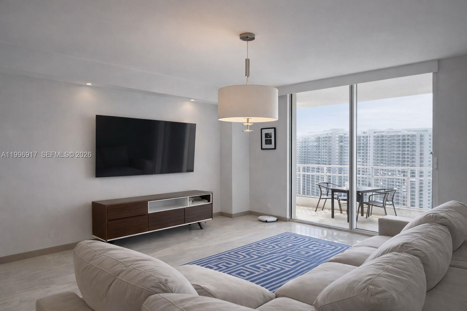 701 Brickell Key Blvd #1611, Miami FL 33131