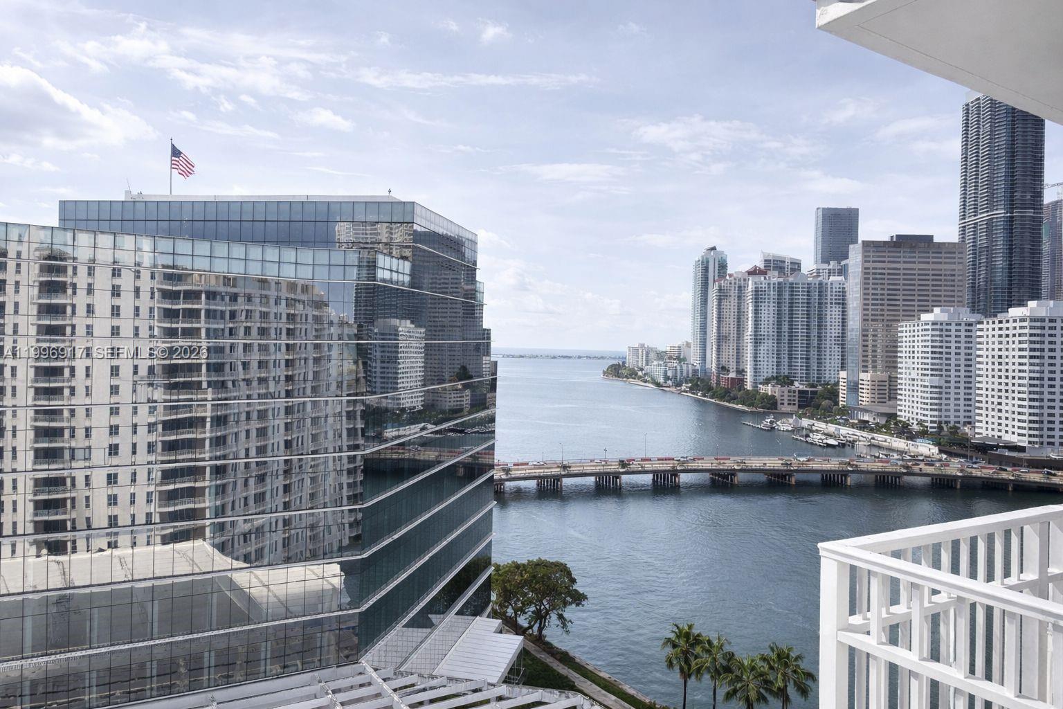 701 Brickell Key Blvd #1611, Miami FL 33131