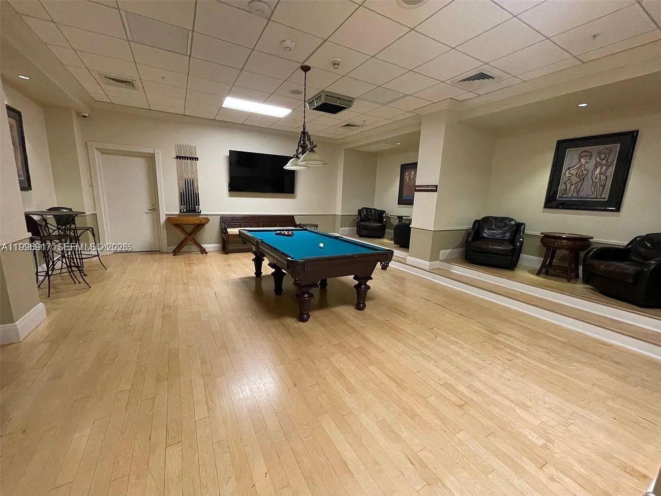 701 Brickell Key Blvd #1611, Miami FL 33131