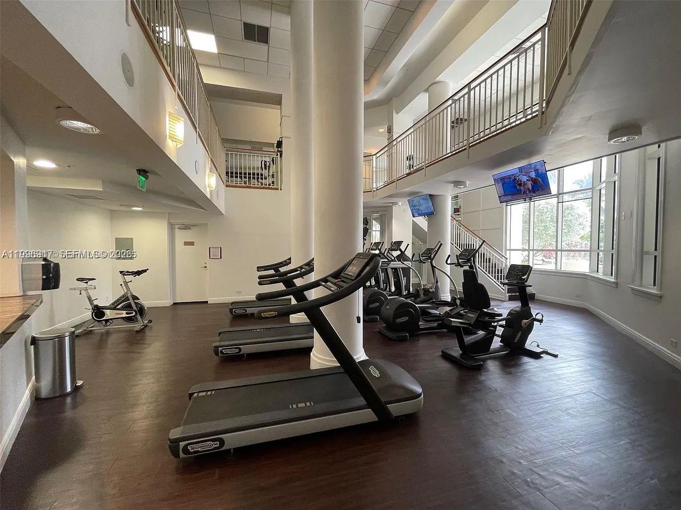 701 Brickell Key Blvd #1611, Miami FL 33131