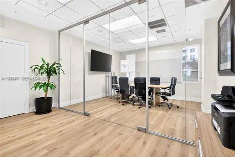 701 Brickell Key Blvd #1611, Miami FL 33131