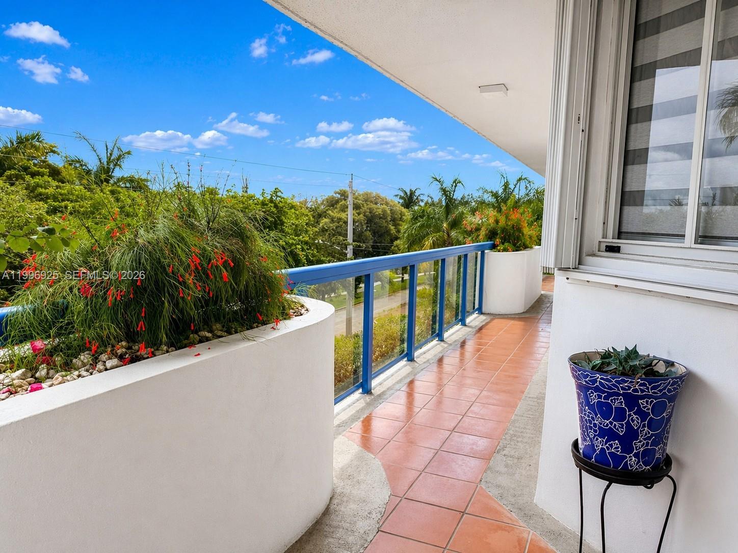 2370 NE 135th St #405, North Miami FL 33181