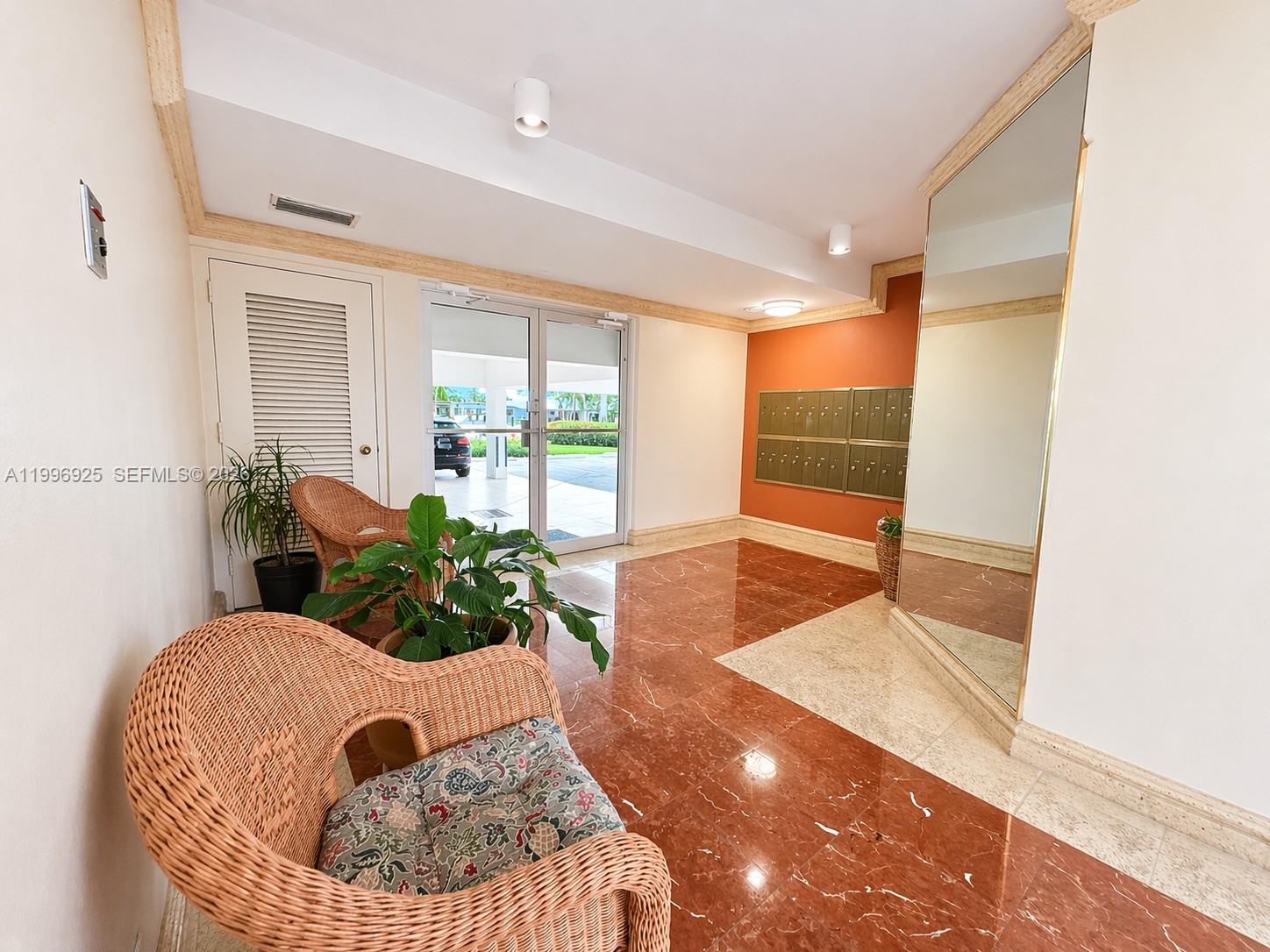 2370 NE 135th St #405, North Miami FL 33181
