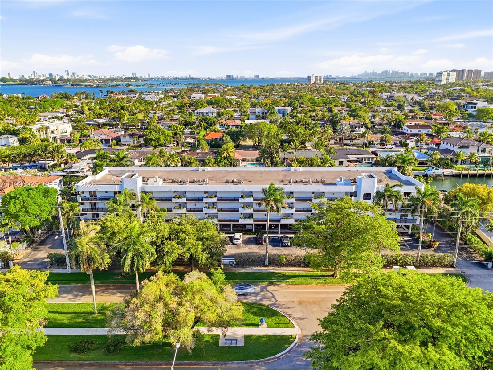 2370 NE 135th St #405, North Miami FL 33181