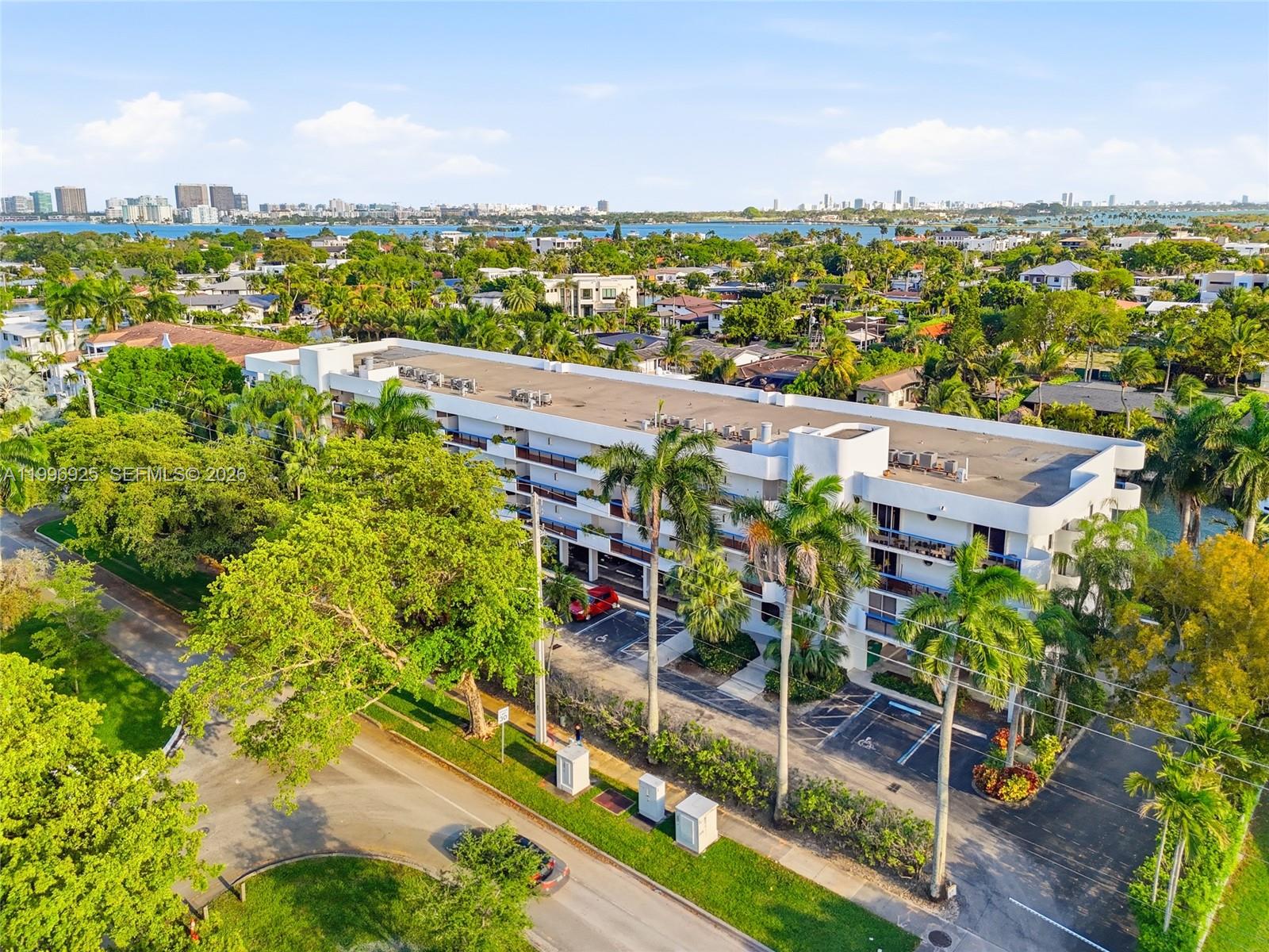 2370 NE 135th St #405, North Miami FL 33181