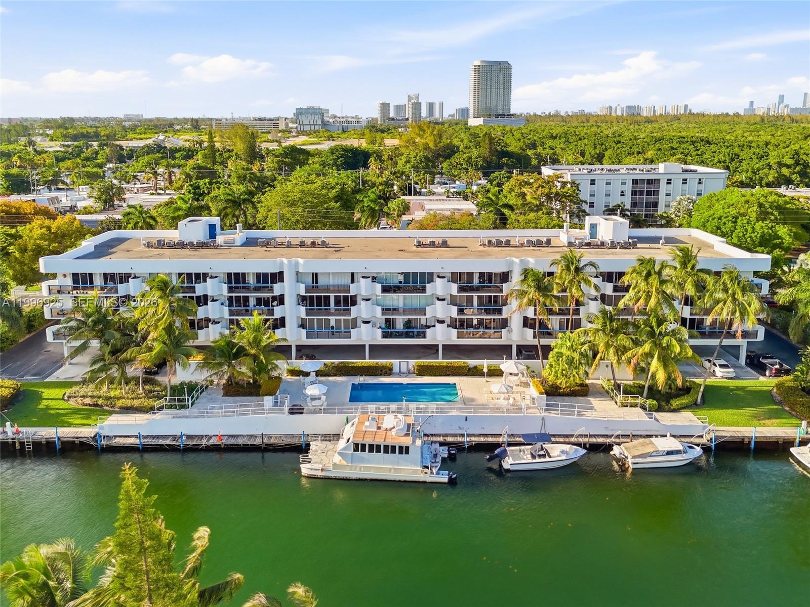 2370 NE 135th St #405, North Miami FL 33181