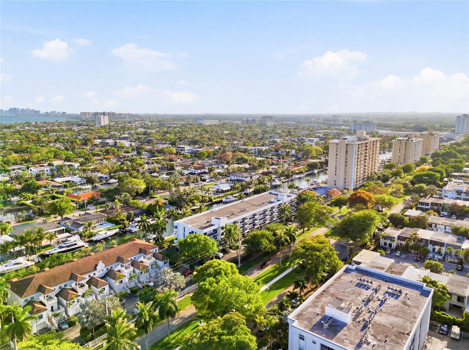 2370 NE 135th St #405, North Miami FL 33181