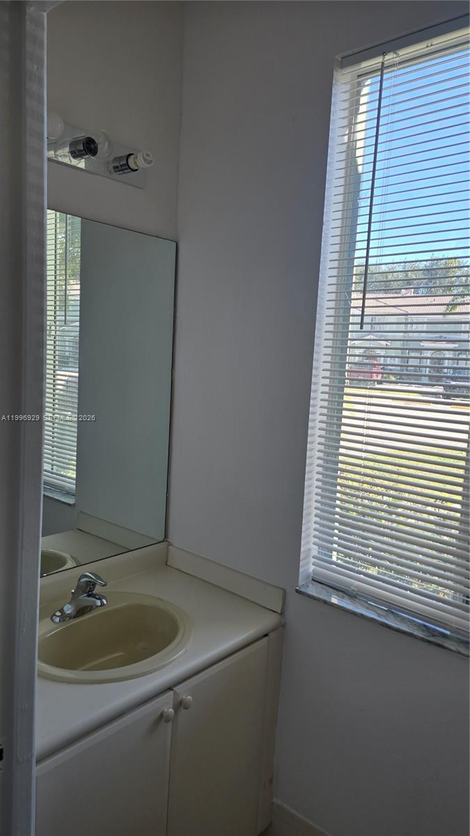 2755 SE 15th #101, Homestead FL 33035