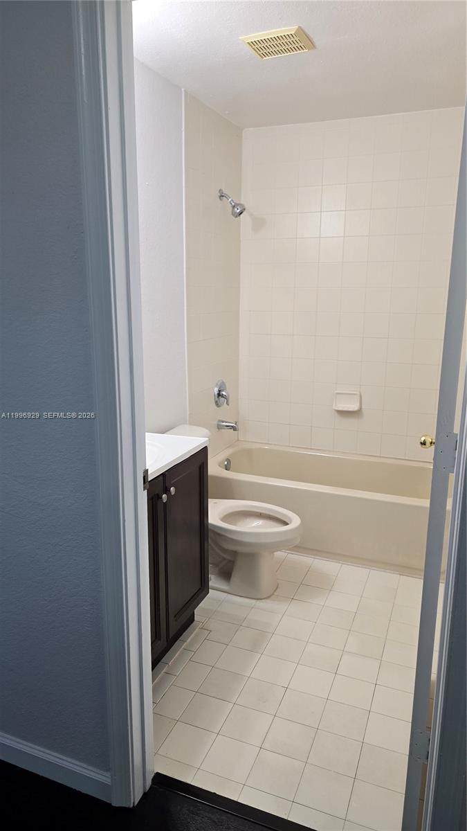 2755 SE 15th #101, Homestead FL 33035